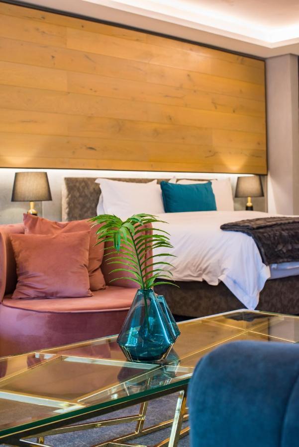 Vivari Hotel And Spa By Mantis โจฮันเนสเบิร์ก ภายนอก รูปภาพ