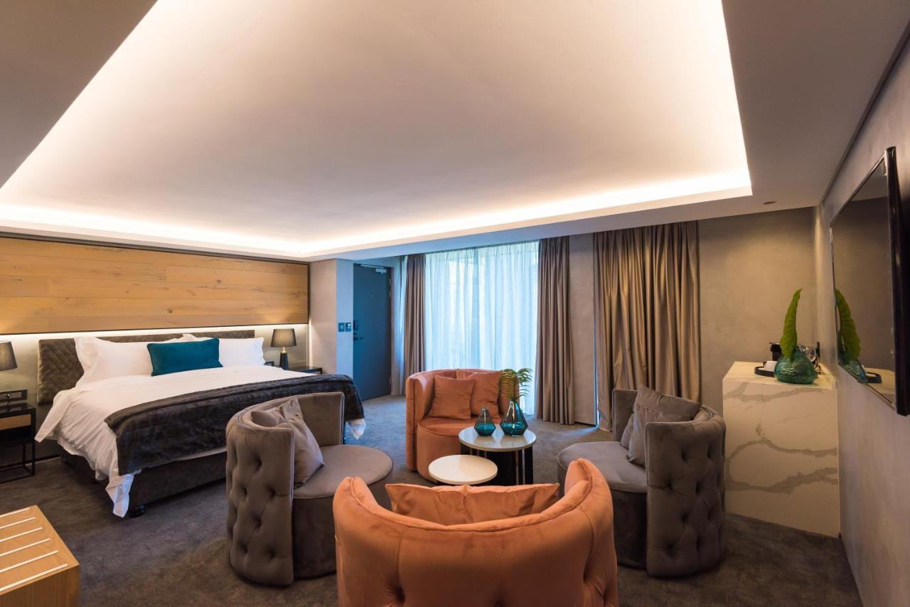 Vivari Hotel And Spa By Mantis โจฮันเนสเบิร์ก ภายนอก รูปภาพ