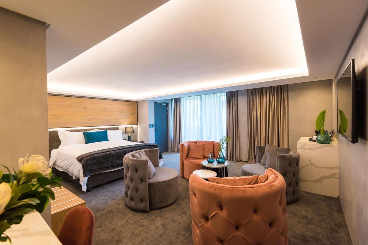 Vivari Hotel And Spa By Mantis โจฮันเนสเบิร์ก ภายนอก รูปภาพ