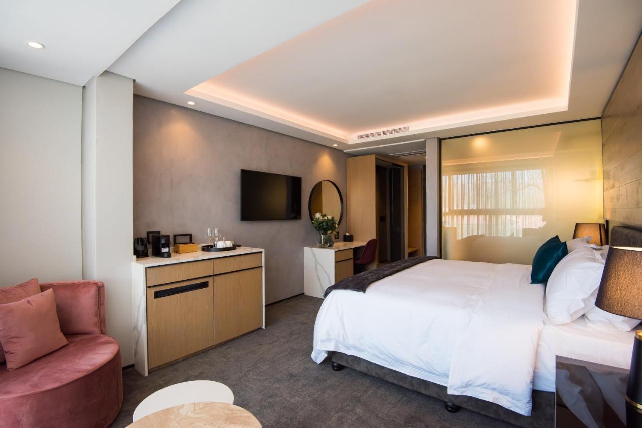 Vivari Hotel And Spa By Mantis โจฮันเนสเบิร์ก ภายนอก รูปภาพ