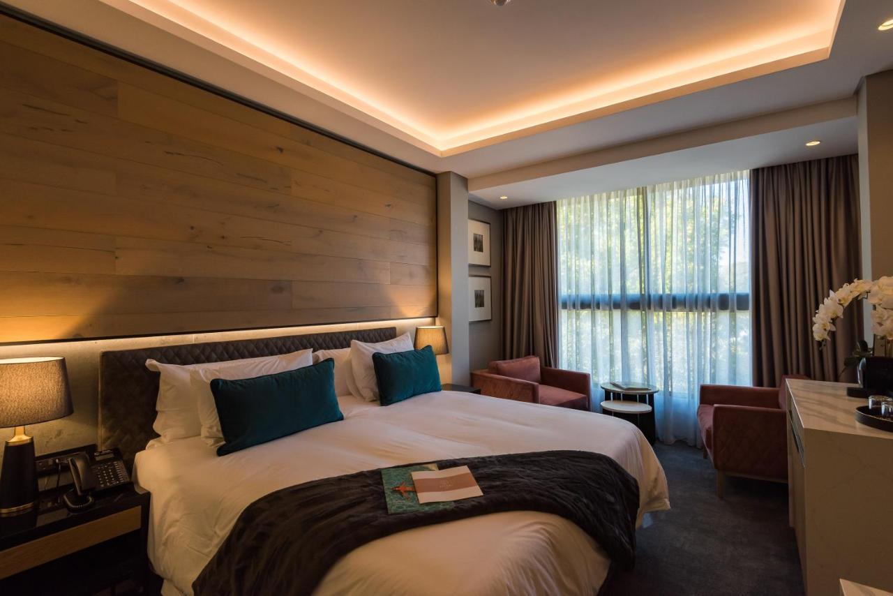 Vivari Hotel And Spa By Mantis โจฮันเนสเบิร์ก ภายนอก รูปภาพ