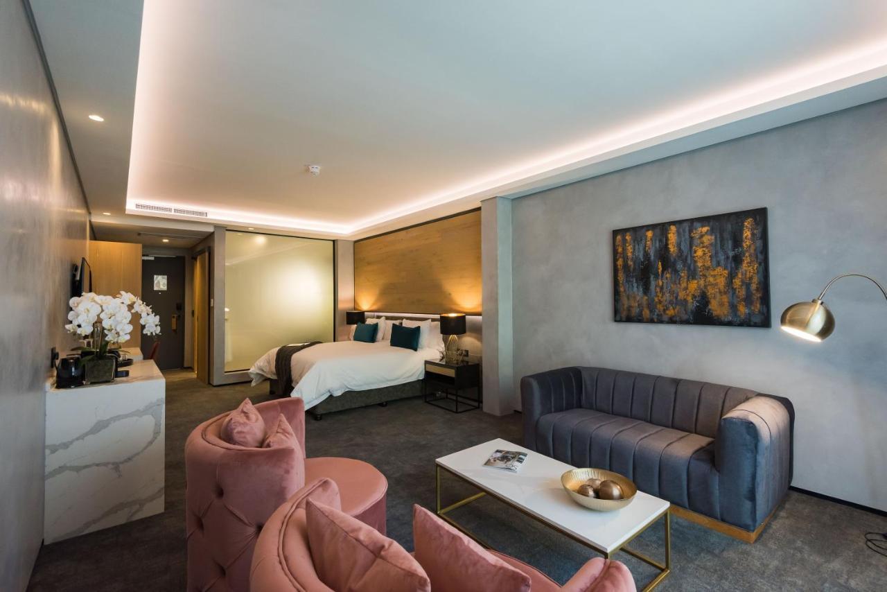Vivari Hotel And Spa By Mantis โจฮันเนสเบิร์ก ภายนอก รูปภาพ